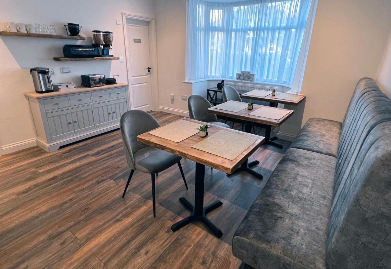 United Home B&B Солфорд Экстерьер фото