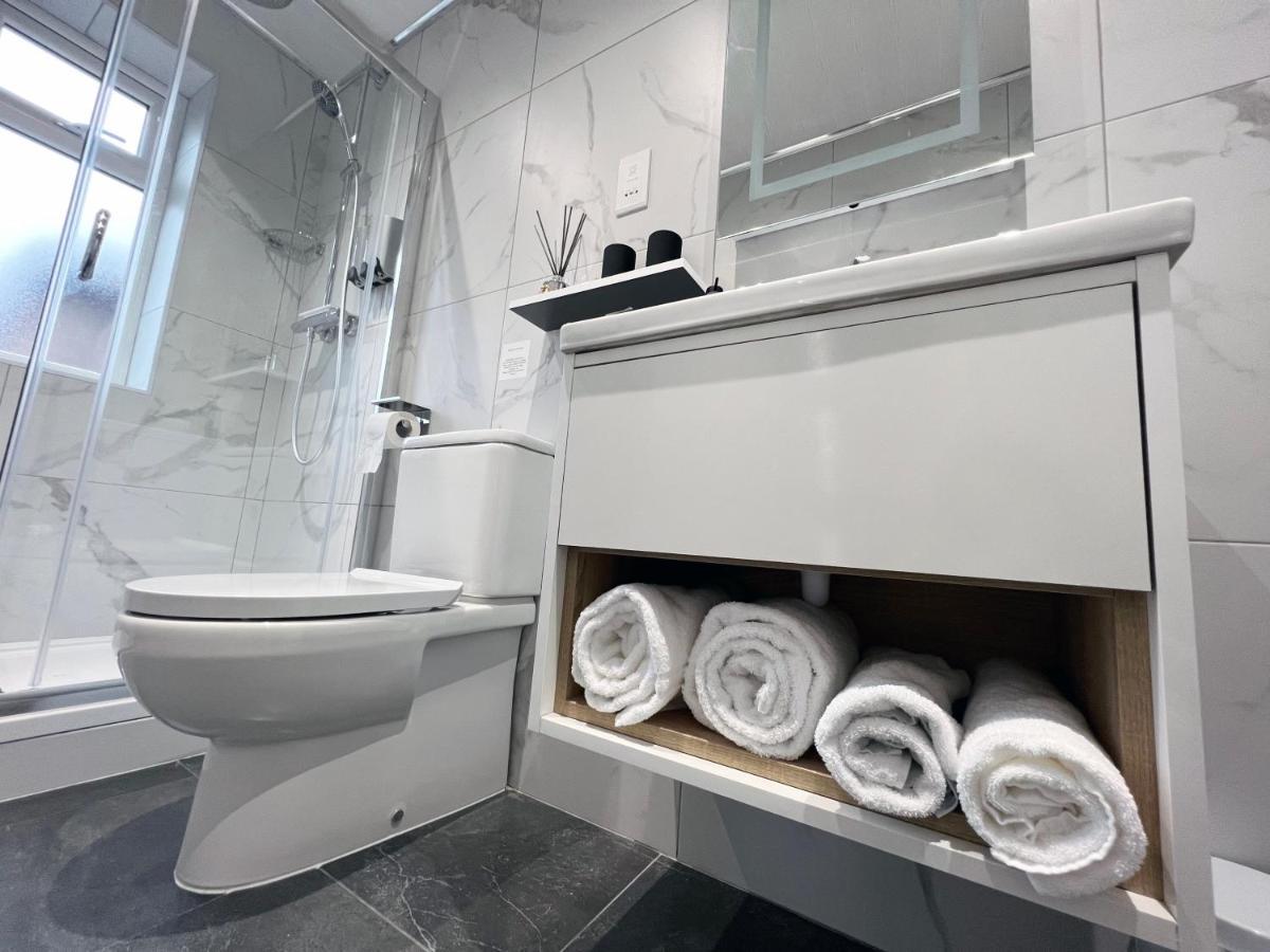 United Home B&B Солфорд Экстерьер фото